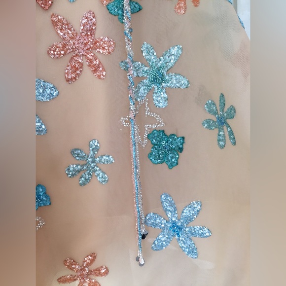 TONY WARD RTW SAMPLE SALE!! Spring/Summer 2022 #6 - Picture 7 of 10